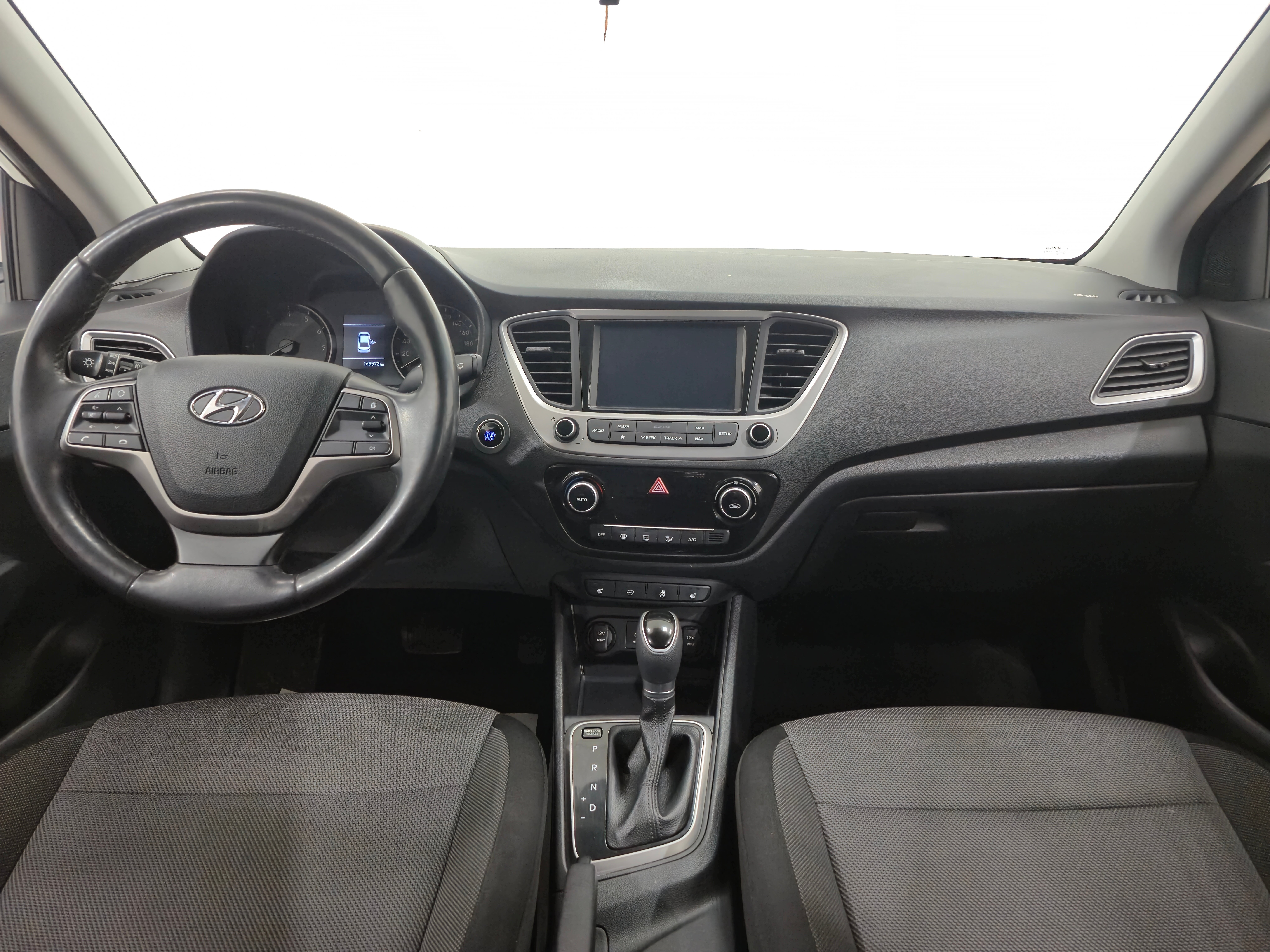 Hyundai Solaris Elegance, 2017 года, пробег 168570 км