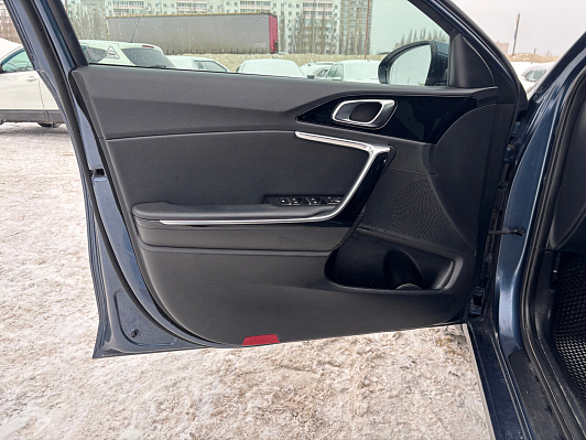 Kia Ceed Premium, 2019 года, пробег 63760 км