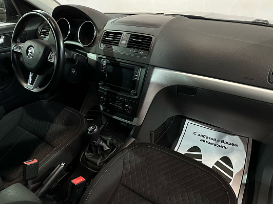 Skoda Yeti Hockey Edition, 2016 года, пробег 148000 км