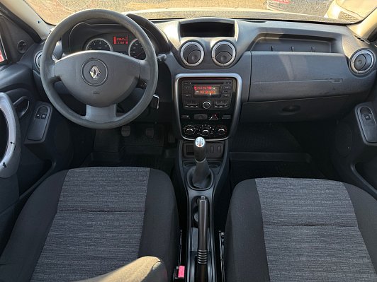 Renault Duster Expression, 2013 года, пробег 278501 км