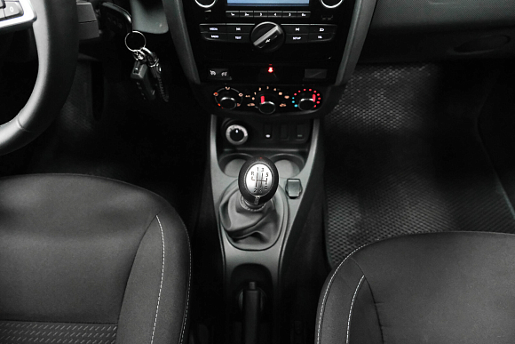 Renault Duster Dakar Edition, 2019 года, пробег 61800 км