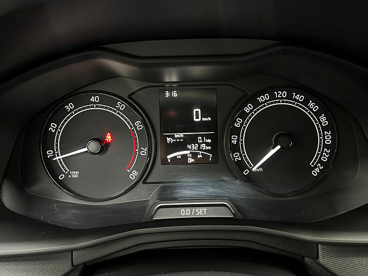 Skoda Rapid Active, 2021 года, пробег 43000 км