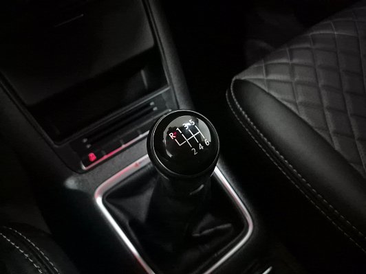 Volkswagen Tiguan, 2012 года, пробег 195948 км