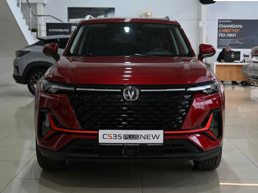 Changan CS35 Plus Техно, красный