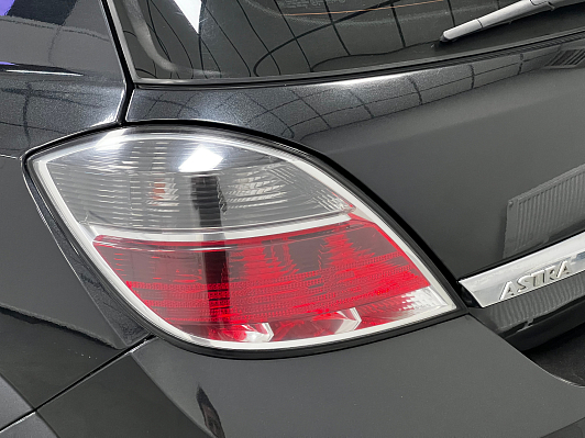 Opel Astra, 2012 года, пробег 190000 км