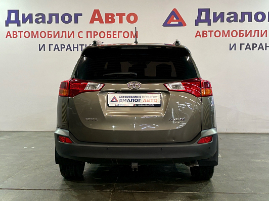 Toyota RAV4, 2014 года, пробег 137180 км