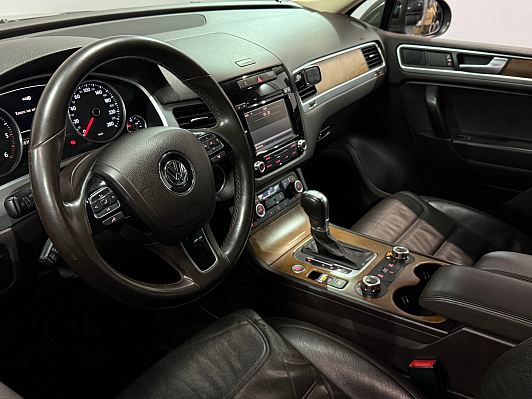 Volkswagen Touareg, 2014 года, пробег 218000 км