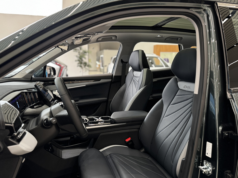 Geely Atlas Flagship, черный