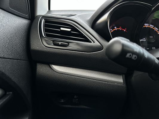 Lada (ВАЗ) Vesta Comfort (2017-2019), 2019 года, пробег 97850 км