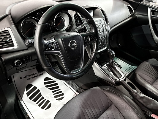 Opel Astra Cosmo, 2013 года, пробег 160000 км