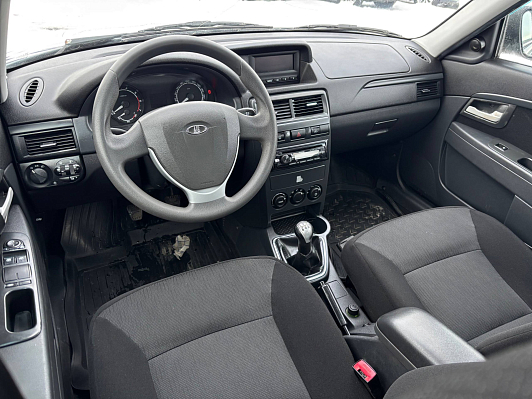 Lada (ВАЗ) Priora, 2014 года, пробег 130573 км