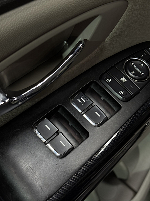 Kia Carnival, 2017 года, пробег 216971 км