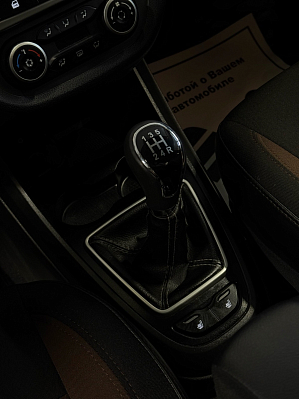Lada (ВАЗ) Vesta Luxe, 2016 года, пробег 145000 км