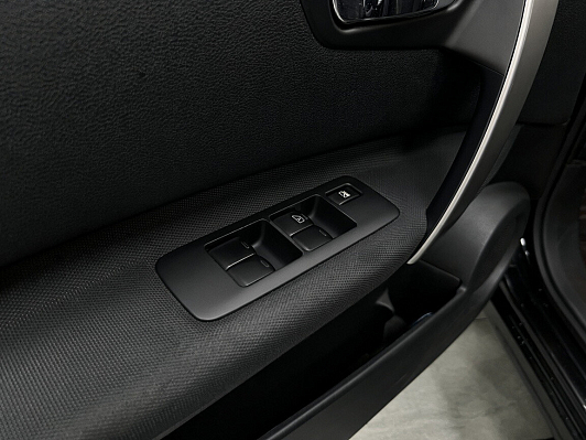 Nissan Qashqai SE, 2012 года, пробег 121000 км
