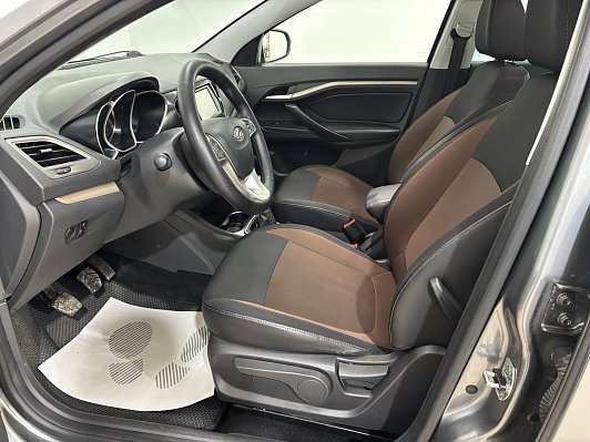 Lada (ВАЗ) Vesta Luxe Multimedia (2019-2021), 2019 года, пробег 111628 км