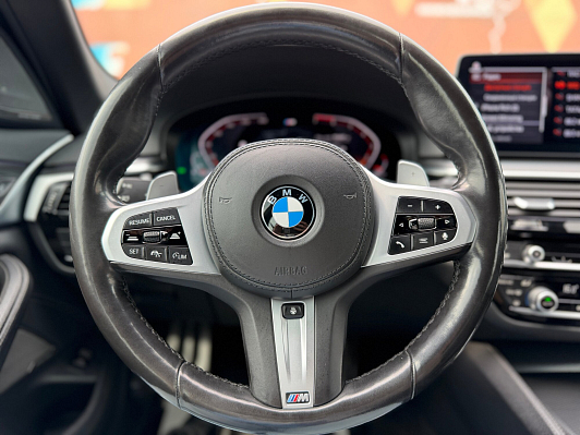BMW 5 серии 530i xDrive M Sport Plus, 2020 года, пробег 153400 км