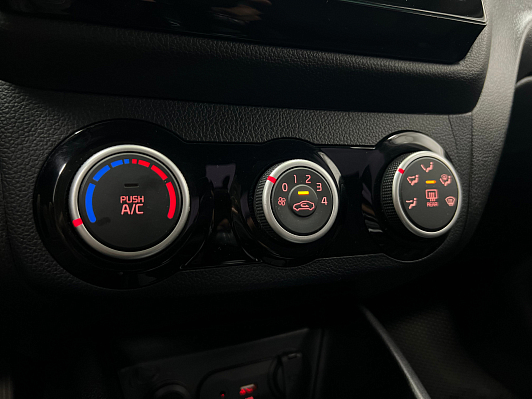 Kia Rio Comfort Аудио, 2015 года, пробег 227000 км