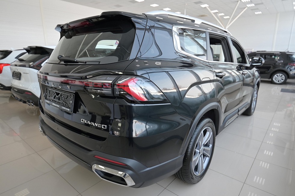 Geely Okavango Флагман, черный