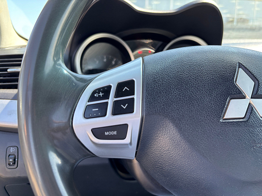 Mitsubishi Lancer, 2010 года, пробег 239213 км