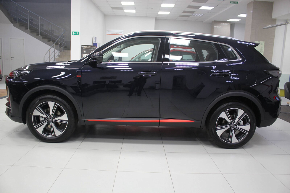 Changan UNI-S (CS55 Plus) Luxe, черный