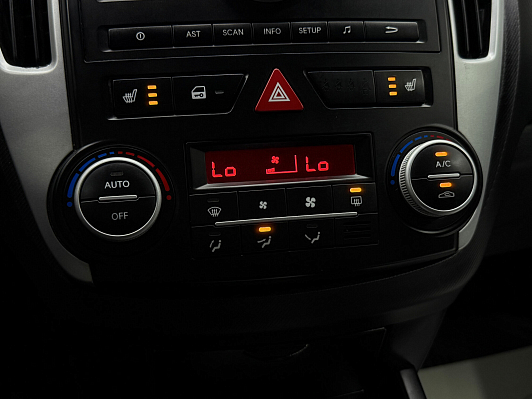 Kia Ceed, 2011 года, пробег 223305 км
