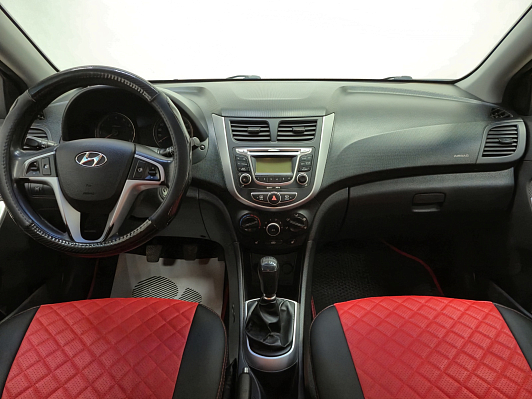 Hyundai Solaris Style, 2012 года, пробег 240451 км