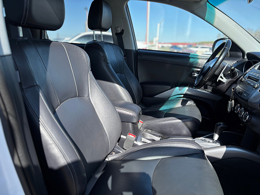 Mitsubishi Outlander Instyle, 2011 года, пробег 197181 км