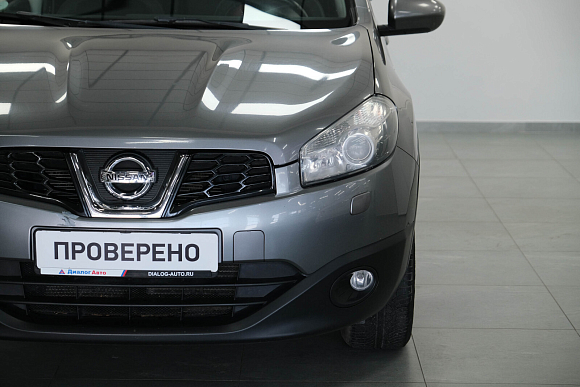 Nissan Qashqai SE+, 2013 года, пробег 90000 км