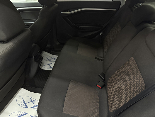 Lada (ВАЗ) Vesta, 2019 года, пробег 211288 км