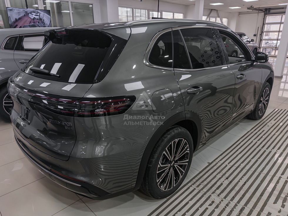 Geely EX5 Гибрид Макс EM-R, серый