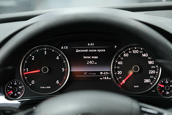 Volkswagen Touareg, 2011 года, пробег 261000 км