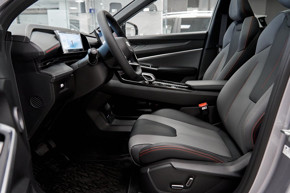 Geely Cityray Флагман, серебряный