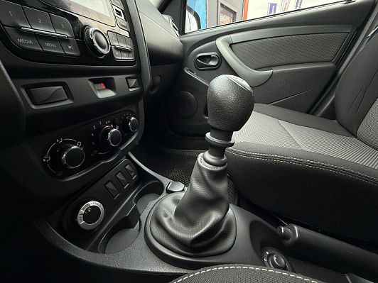 Renault Duster Expression, 2017 года, пробег 95000 км