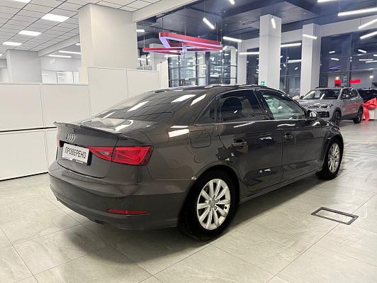Audi A3 Ambition, 2015 года, пробег 95830 км