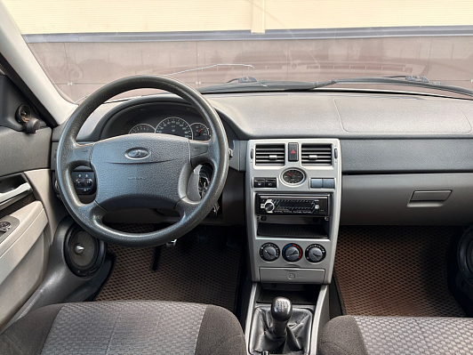 Lada (ВАЗ) Priora Норма, 2010 года, пробег 205298 км