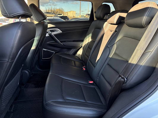 Geely Atlas Luxury, 2021 года, пробег 136765 км