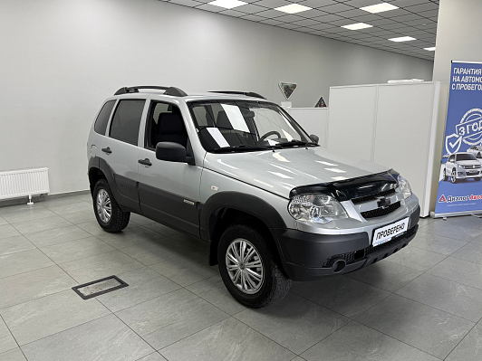 Chevrolet Niva LE, 2018 года, пробег 111160 км