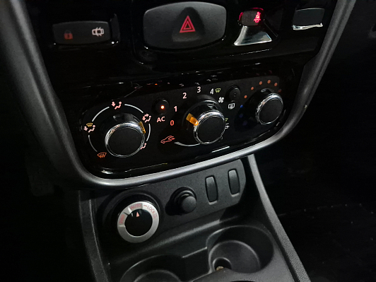 Renault Duster Privilege, 2012 года, пробег 272040 км