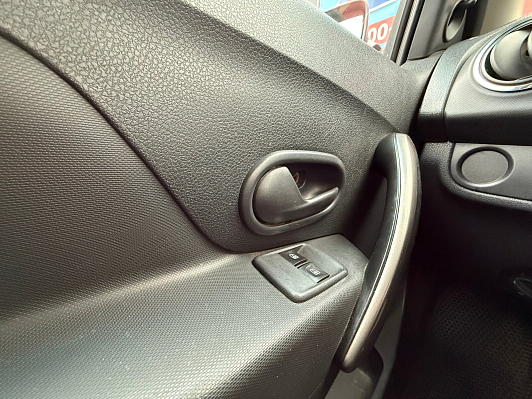 Renault Logan Confort, 2017 года, пробег 140269 км