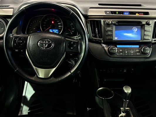 Toyota RAV4, 2014 года, пробег 137180 км