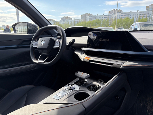 Changan UNI-V DLX, 2023 года, пробег 29337 км