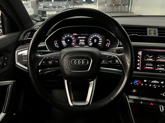 Audi Q3, 2019 года, пробег 115725 км