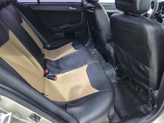 Mitsubishi Lancer, 2010 года, пробег 213500 км