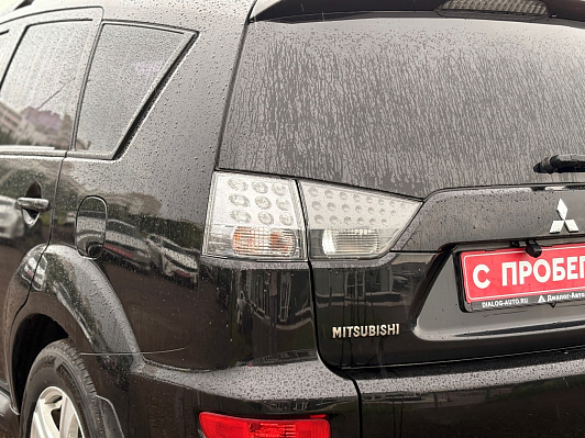 Mitsubishi Outlander Intense, 2011 года, пробег 246279 км