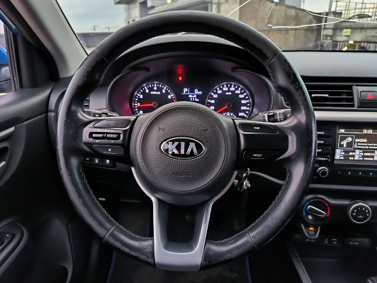 Kia Rio Comfort, 2017 года, пробег 100000 км