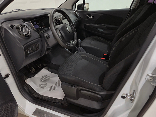 Renault Kaptur Style, 2017 года, пробег 82900 км