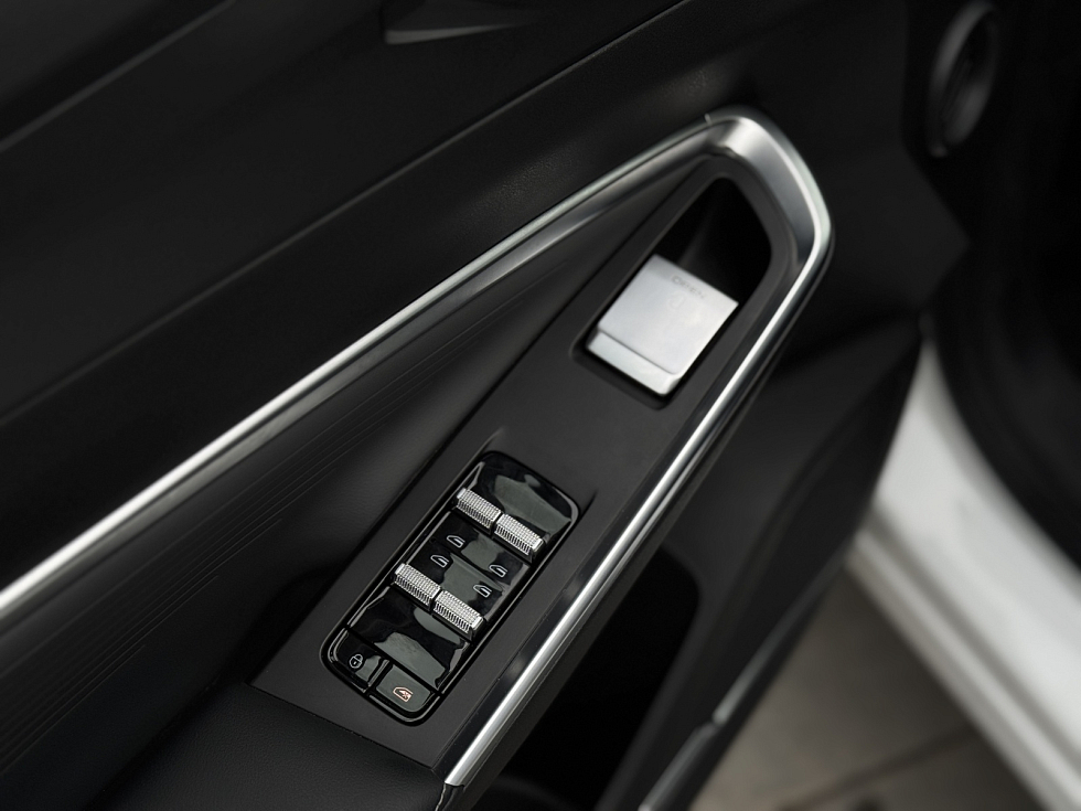 Geely Cityray Flagship, белый