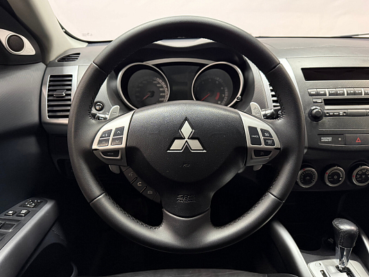 Mitsubishi Outlander Intense, 2008 года, пробег 157530 км