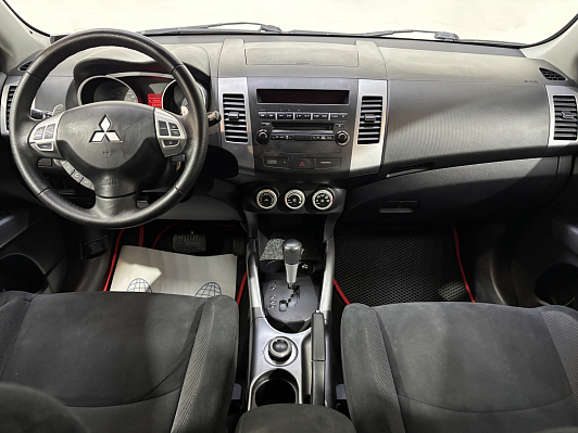 Mitsubishi Outlander Invite, 2008 года, пробег 230477 км