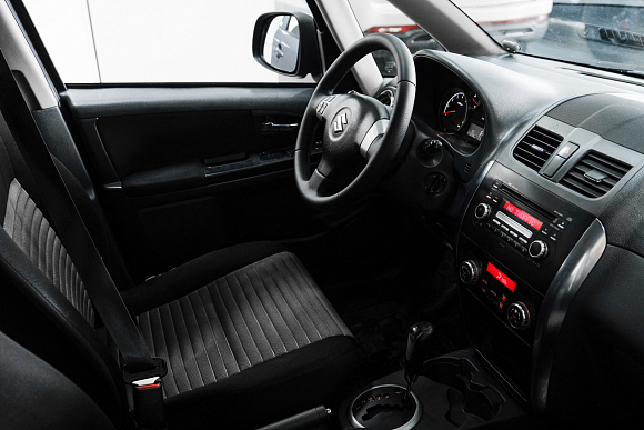 Suzuki SX4 GLX, 2010 года, пробег 210000 км